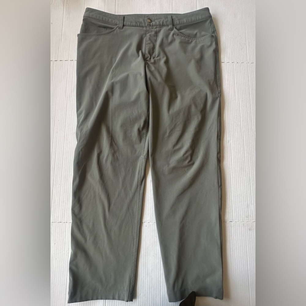 lululemon athletica Olive Chinos